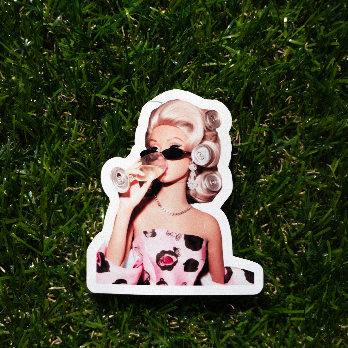 Surreal Funny Sticker, Retro Journal Supplies, Vintage Planner Stickers - Design 23